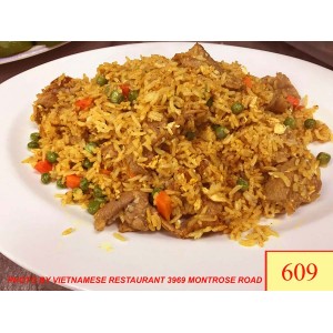 609. CƠM CHIÊN BÒ CÀ RI - BEEF CURRY FRIED RICE ( BEEF, PEAS, CARROTS & EGG)